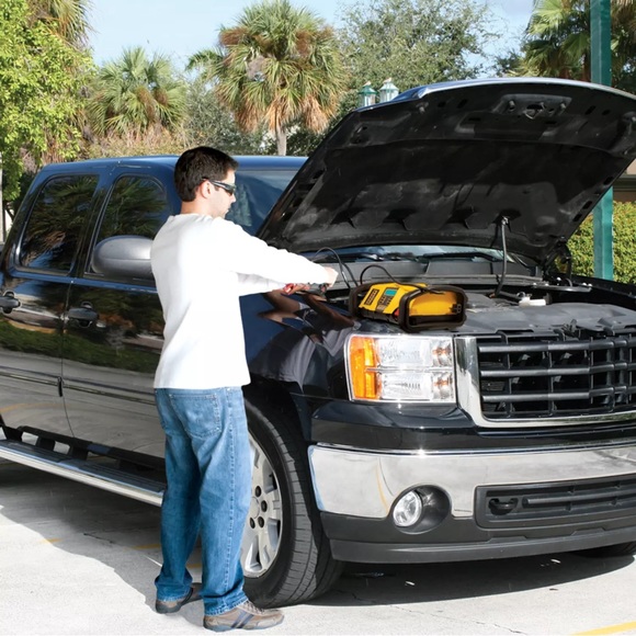 Stanley Fatmax Professional Power Station with 120 PSI Air Compressor - Picture 9 of 9